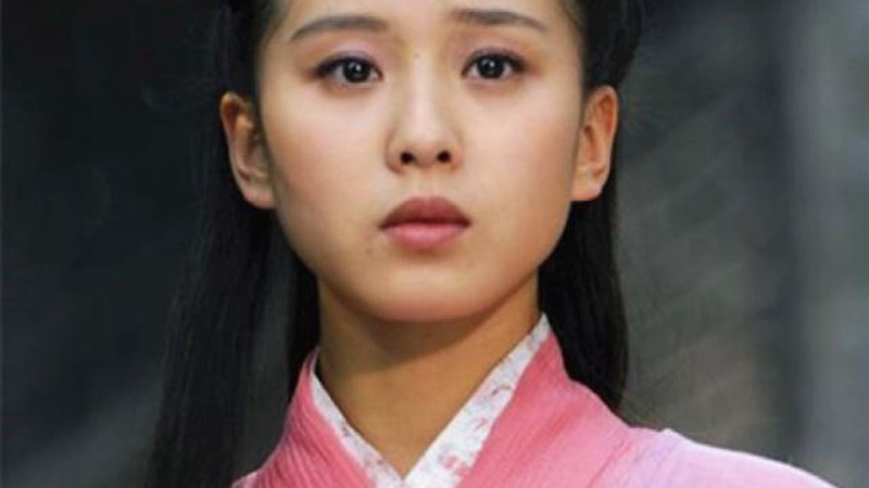 刘诗诗吴奇隆携子同框出游温馨画面力破离婚传闻